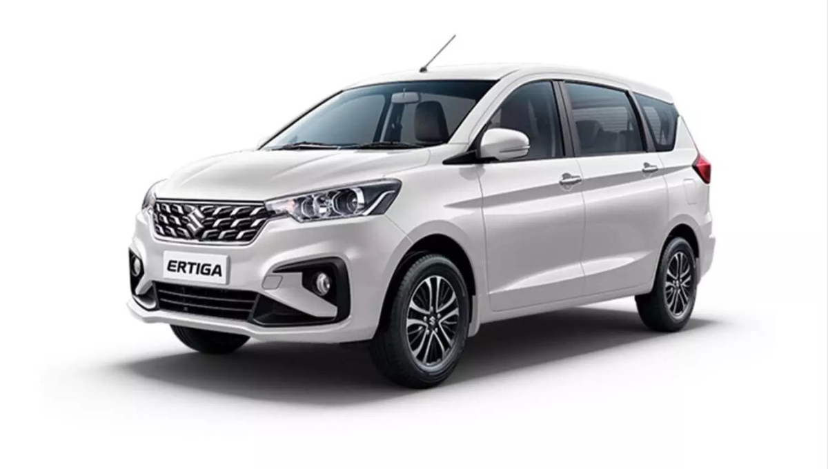 Maruti Ertiga: 20.3 kmpl माइलेज और ₹8.69 लाख की कीमत में मिल रही है परिवार की परफेक्ट MUV