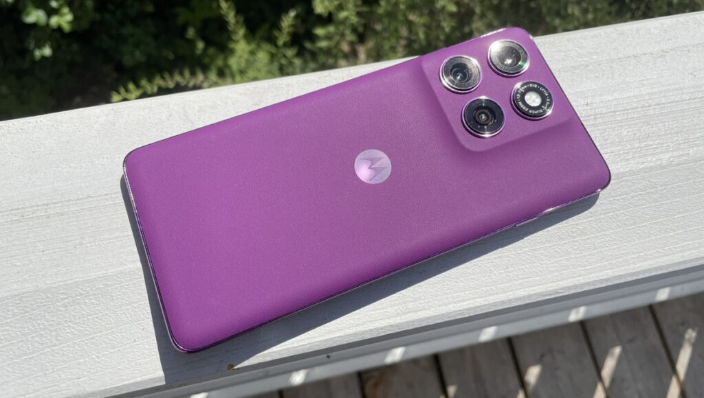 Motorola Edge 60 Pro: 50MP कैमरा, 6000mAh बैटरी और 90W चार्जिंग के साथ धाकड़ वापसी