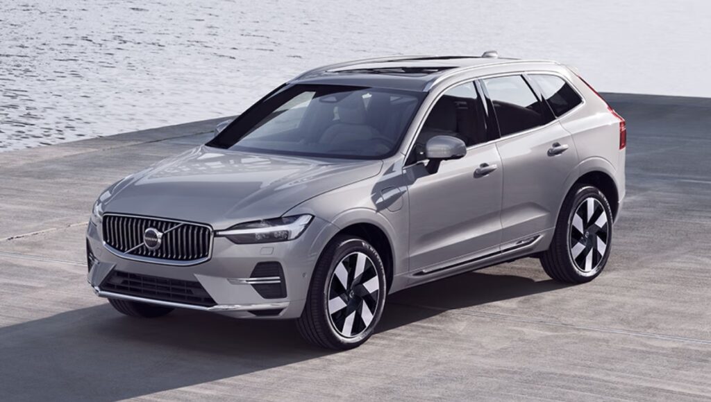 Volvo XC60 2025: 60kmpl तक की माइलेज और 70 लाख की प्रीमियम कीमत में लक्ज़री का नया अनुभव