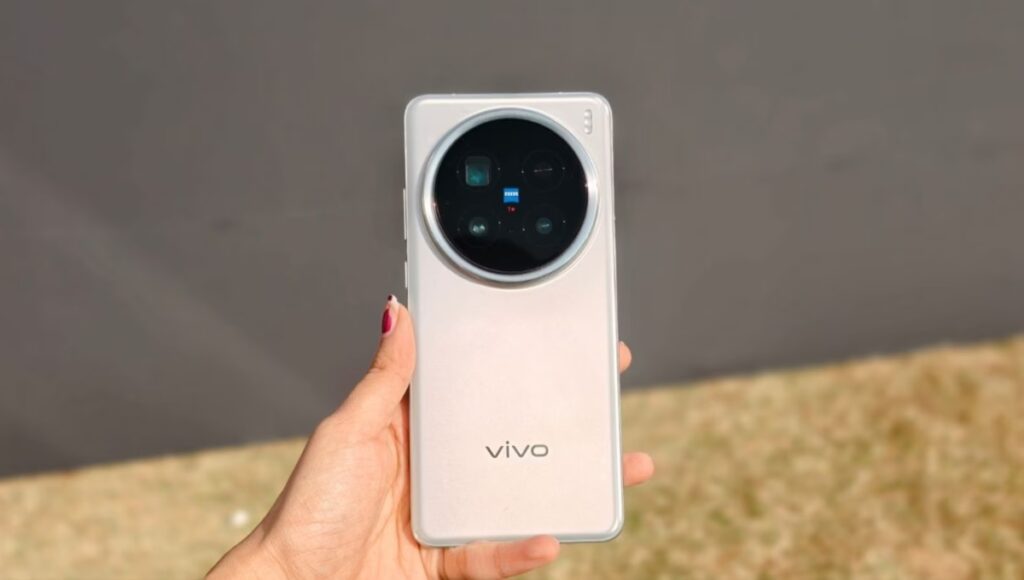 Vivo X200 Ultra: 200MP कैमरा और 6000mAh बैटरी के साथ परफॉर्मेंस का तूफान