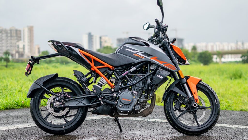 KTM 160 Duke: स्टाइलिश और पावरफुल बाइक कीमत ₹1.70 Lakh से शुरू