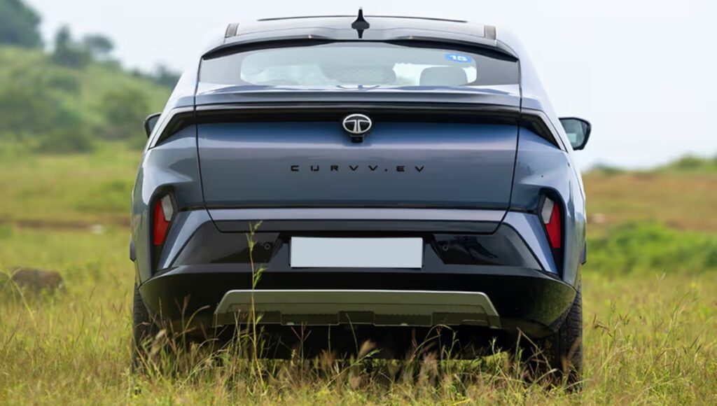 Tata Curvv: स्टाइलिश SUV 13kmpl माइलेज और ₹9.65 लाख की शुरुआती कीमत में