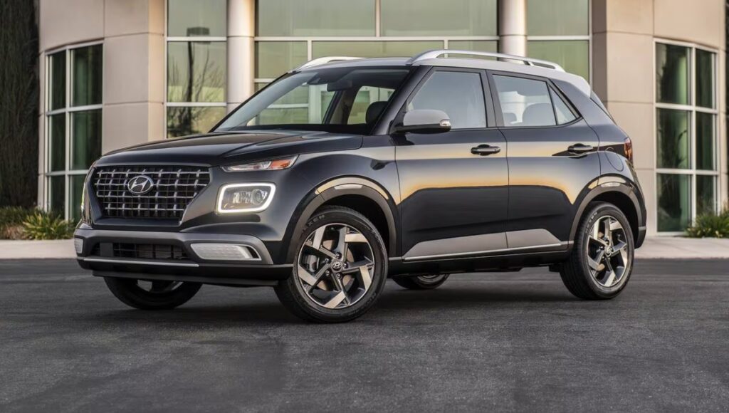 Hyundai Venue 2025: 20 km/l माइलेज और ₹9.50 लाख की कीमत के साथ स्टाइल, टेक्नोलॉजी और कम्फर्ट की परफेक्ट कॉम्पैक्ट SUV