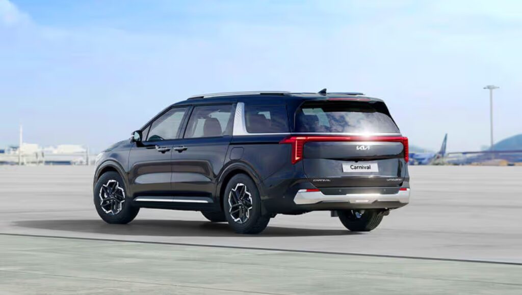 Kia Carnival 2025: ₹63.90 लाख में लक्ज़री फीचर्स और दमदार परफॉर्मेंस वाली प्रीमियम MUV