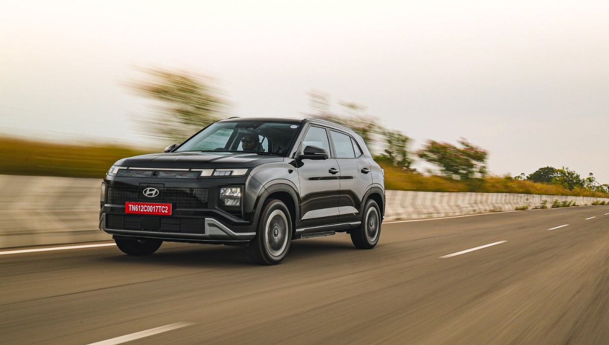 Hyundai Creta 2025: स्टाइल, टेक और पावर का परफेक्ट कॉम्बिनेशन, कीमत ₹10.5-18 लाख, पेट्रोल 16-18 km/l, डीज़ल 21-22 km/l