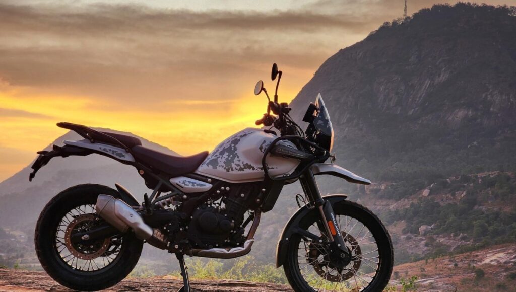 Royal Enfield Himalayan 450: एडवेंचर का नया नाम, दमदार परफॉर्मेंस के साथ फिर मचाया धमाल