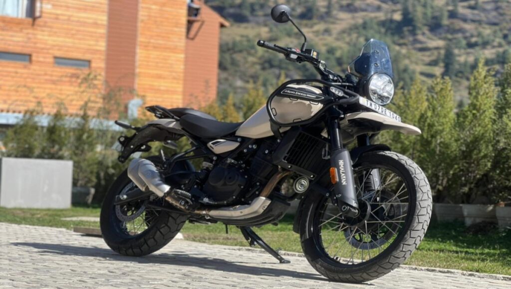 Royal Enfield Himalayan 450: एडवेंचर का नया नाम, दमदार परफॉर्मेंस के साथ फिर मचाया धमाल