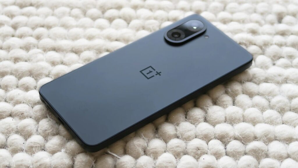OnePlus Nord CE5: फीचर्स और कीमत 120Hz AMOLED, 5200 mAh बैटरी, 4K वीडियो कैमरा